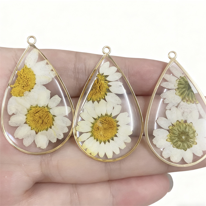 최소 주문 수량 30개/묶음, 데이지 꽃 모양, 기하학 - Men Accessories Locket 리뷰 및 가격