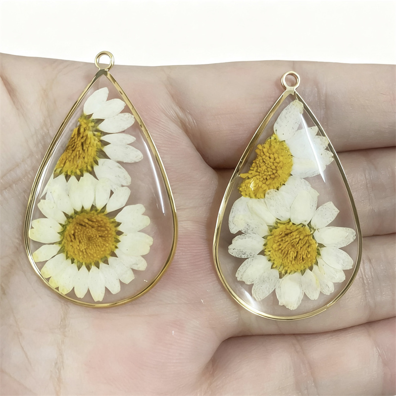 최소 주문 수량 30개/묶음, 데이지 꽃 모양, 기하학 - Men Accessories Locket 리뷰 및 가격